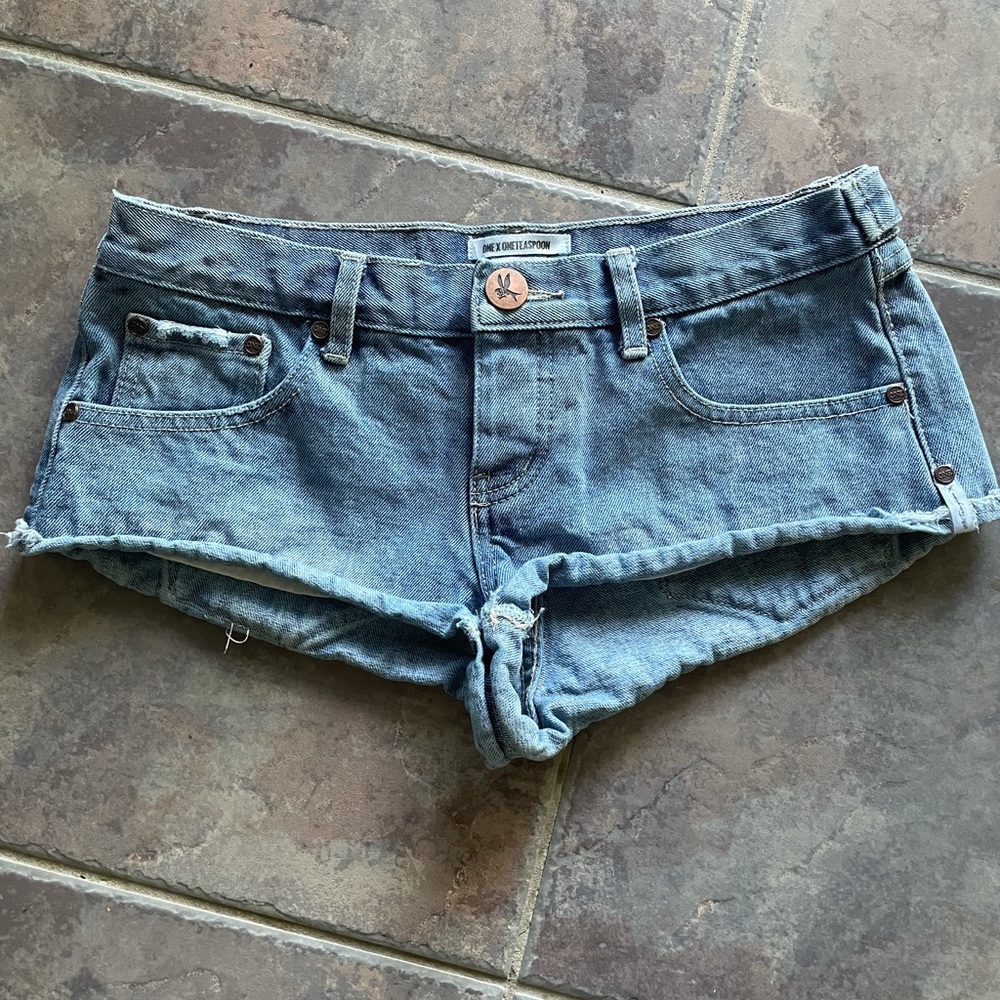 One Teaspoon No. 2’s shorts